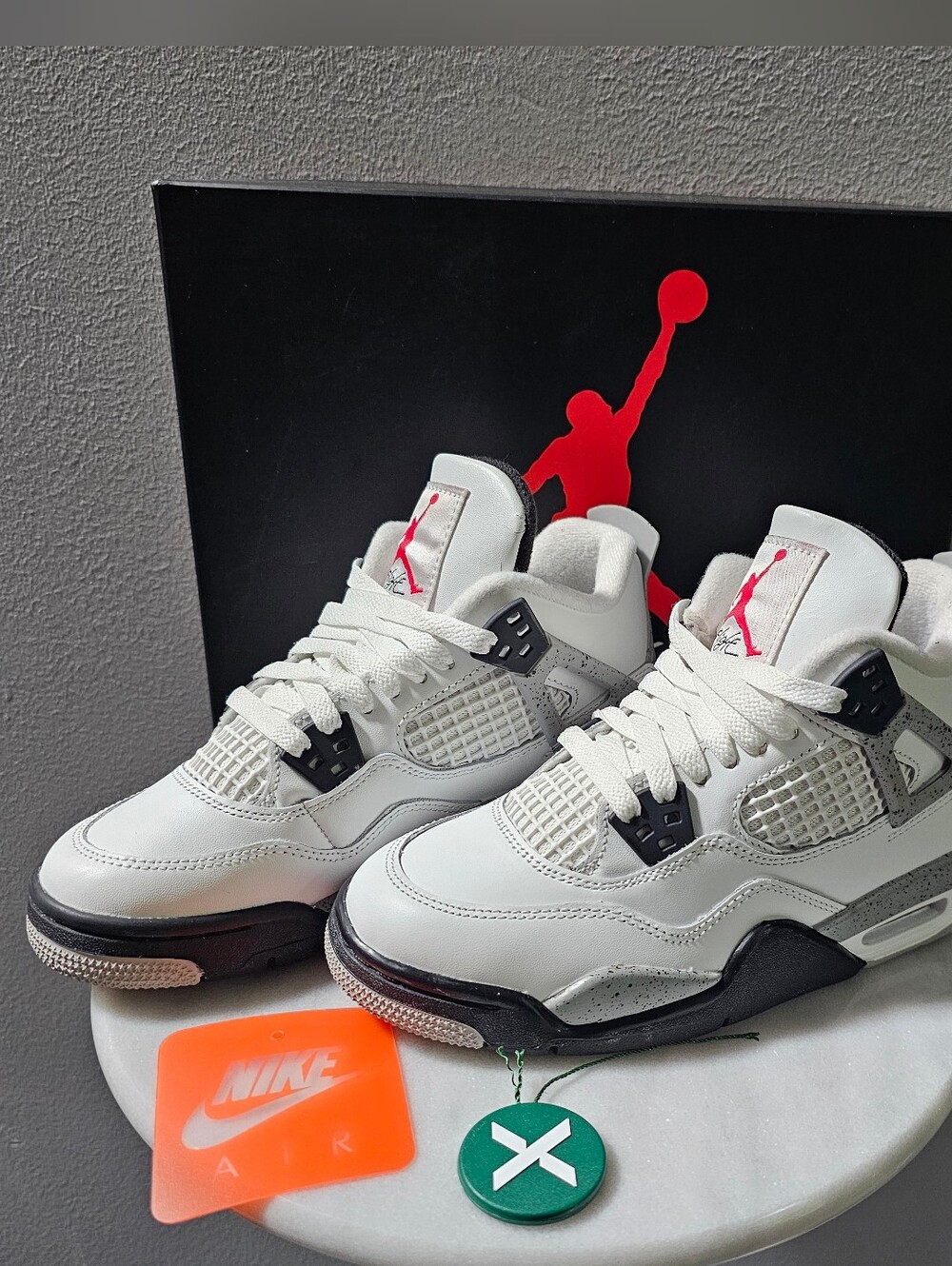 Air Jordan 4 Retro "White Cement"